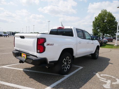 Used 2026 Chevrolet Colorado Z71 w/ Technology Package AWD/4WD image 4