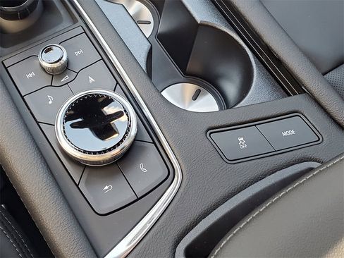 New 2025 Cadillac XT5 Sportv w/ LPO, Floor Liner Package image 25