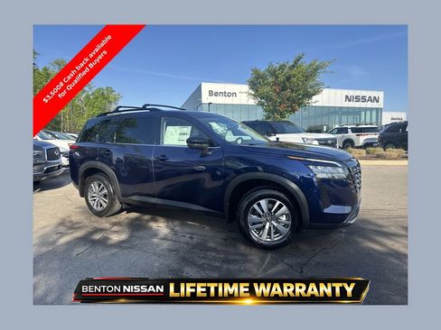 New 2026 Nissan Pathfinder SL AWD/4WD image 1