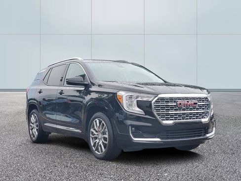 Used 2022 GMC Terrain Denali w/ LPO, Floor Liner Package AWD/4WD image 3