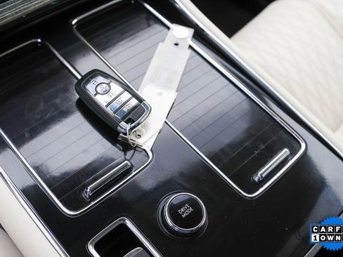 Used 2023 Lincoln Aviator Black Label w/ Class IV Trailer Tow Package image 28