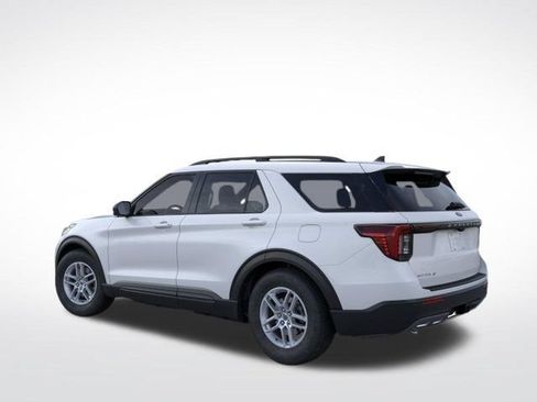 New 2026 Ford Explorer Active w/ Active Comfort Package RWD image 6