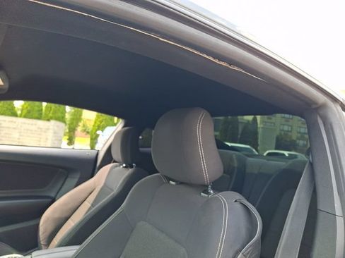 Used 2016 Ford Mustang Coupe RWD image 13