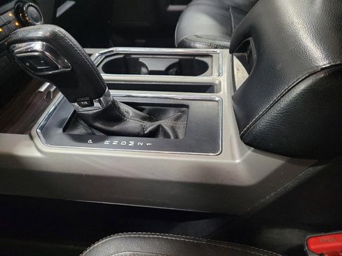 Used 2015 Ford F150 Lariat AWD/4WD image 26