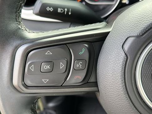 Certified 2021 Jeep Wrangler Sport AWD/4WD image 12