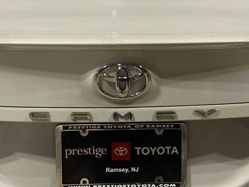 Used 2024 Toyota Camry SE FWD image 25