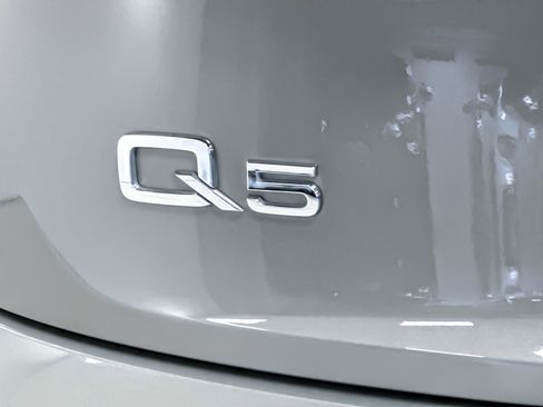 Used 2023 Audi Q5 2.0T Premium w/ Convenience Package image 25