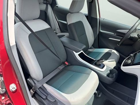 Used 2017 Chevrolet Bolt LT FWD image 12