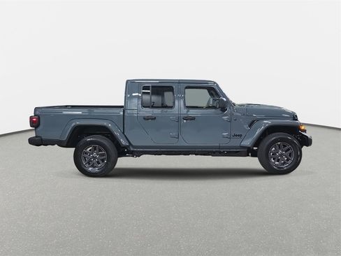 New 2026 Jeep Gladiator Sport image 4