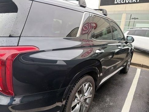 Used 2022 Hyundai Palisade Limited w/ Cargo Package FWD image 5