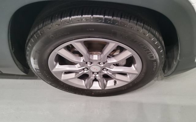 Used 2024 GMC Terrain SLT FWD image 35