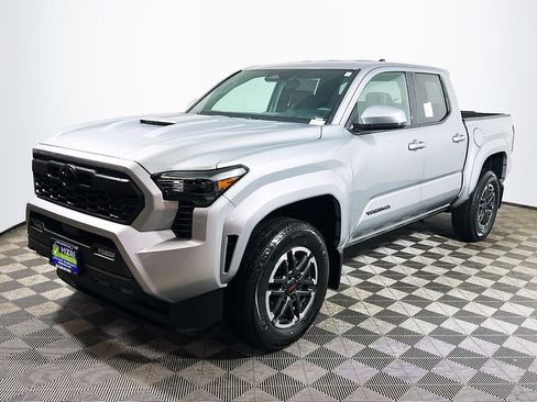 New 2026 Toyota Tacoma TRD Sport AWD/4WD image 4