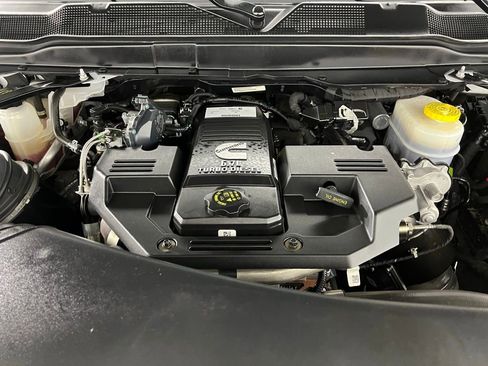Used 2024 RAM 2500 Big Horn image 32