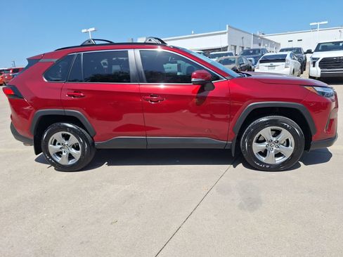 Used 2024 Toyota RAV4 XLE w/ Convenience Package FWD image 7