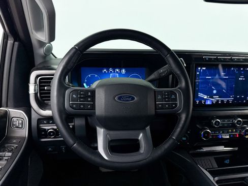 Used 2024 Ford F250 Lariat w/ Lariat Ultimate Package image 4