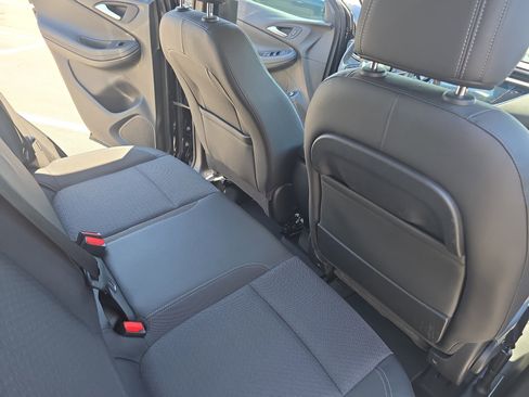 Used 2023 Buick Encore GX Select w/ Sport Touring Package FWD image 11