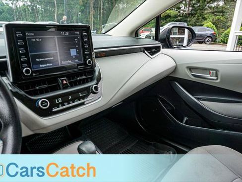 Used 2021 Toyota Corolla LE FWD image 26