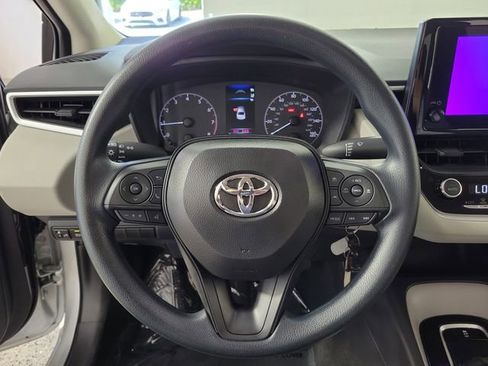 Used 2025 Toyota Corolla LE FWD image 26