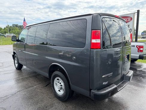 Used 2016 Chevrolet Express 2500 LS RWD image 8