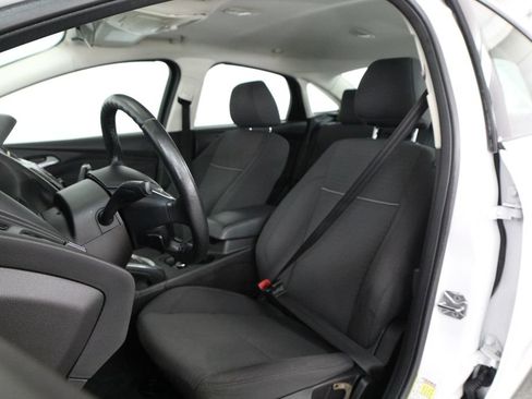 Used 2012 Ford Focus SEL FWD image 44