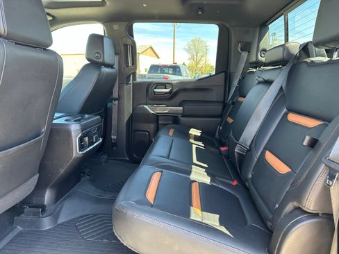 Used 2021 GMC Sierra 1500 AT4 w/ AT4 Premium Package AWD/4WD image 23