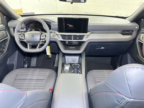 Used 2026 Ford Explorer ST-Line image 29