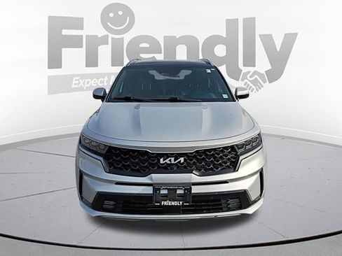 Used 2023 Kia Sorento SX Prestige w/ Panoramic Sunroof Package AWD/4WD image 2