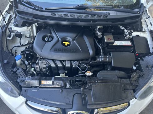 Used 2013 Hyundai Elantra Limited image 36