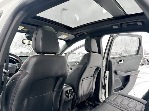 Used 2023 Ford Escape ST-Line Elite w/ Premium Technology Package image 6