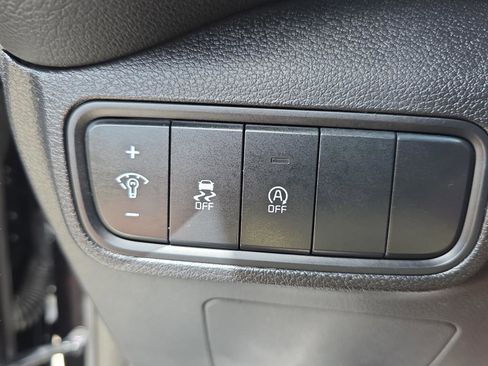 Used 2025 Kia Soul LX image 28