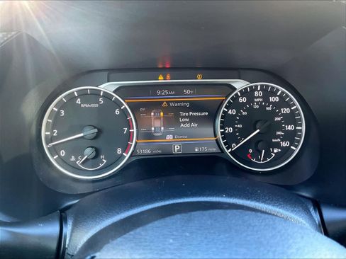 Used 2023 Nissan Sentra SV image 24