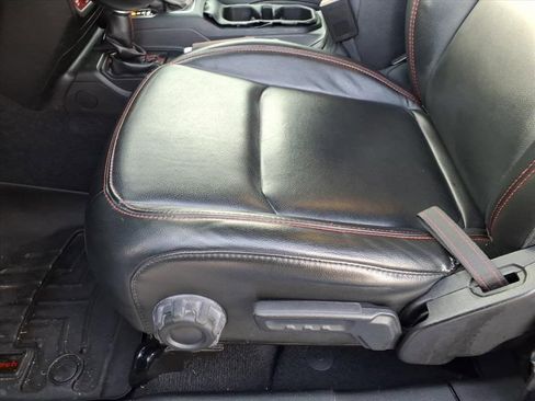 Used 2022 Jeep Wrangler Unlimited Rubicon w/ LED Lighting Group image 16