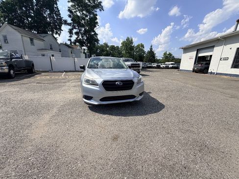 Used 2015 Subaru Legacy 2.5i AWD/4WD image 9