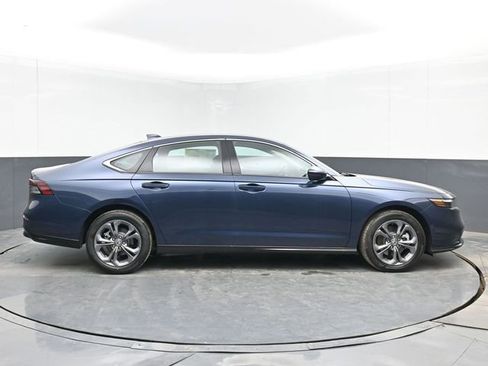New 2026 Honda Accord EX-L image 11