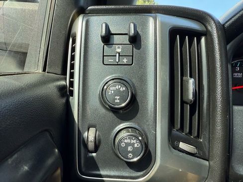 Used 2017 Chevrolet Silverado 1500 LT w/ LT Fleet Convenience Package image 33