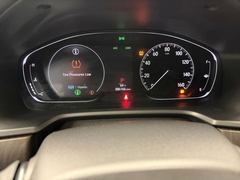 Used 2018 Honda Accord Touring image 16