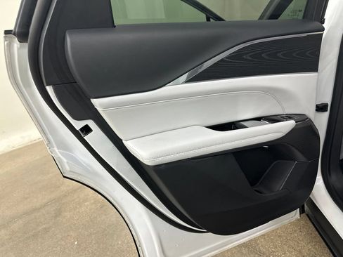 Certified 2024 Cadillac Lyriq Luxury AWD/4WD image 26