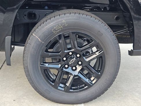 New 2026 Chevrolet Silverado 1500 Custom image 26