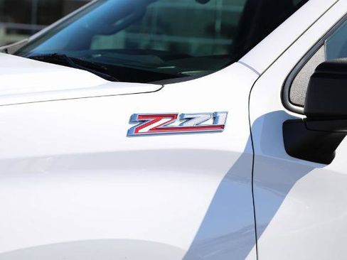 Used 2021 Chevrolet Silverado 1500 Custom Trail Boss w/ Safety Confidence Package image 4