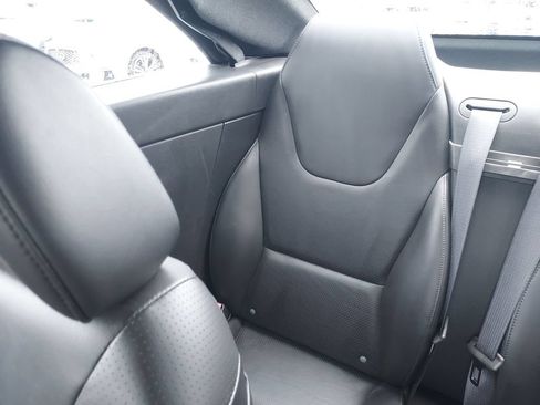 Used 2008 Pontiac G6 GT w/ Premium Package FWD image 12