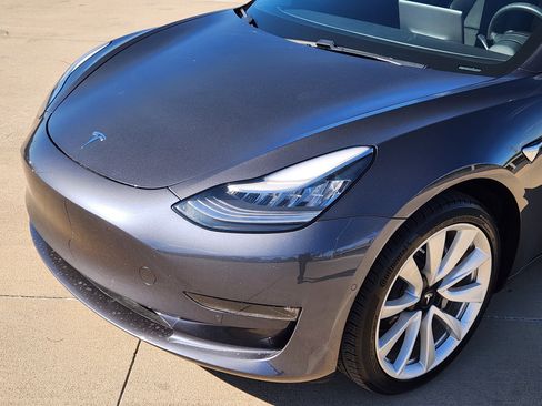 Used 2018 Tesla Model 3 Long Range image 8