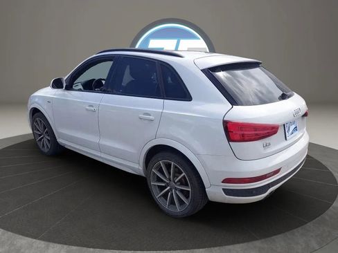 Used 2018 Audi Q3 2.0T Premium Plus w/ Premium Plus Package FWD image 16