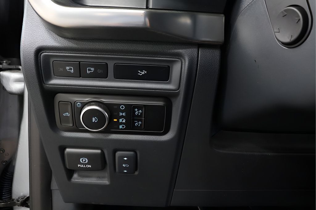 Used 2023 Ford F150 Lariat w/ Equipment Group 502A High AWD/4WD image 21