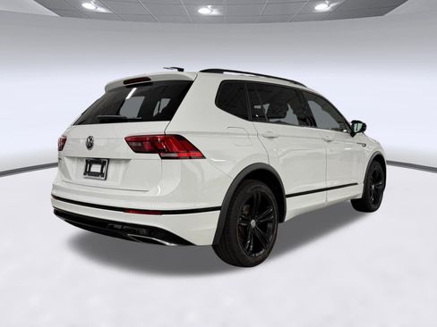 Used 2019 Volkswagen Tiguan SEL Premium R-Line FWD image 9