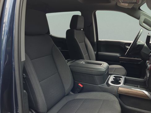 Used 2021 Chevrolet Silverado 1500 LT Trail Boss image 19