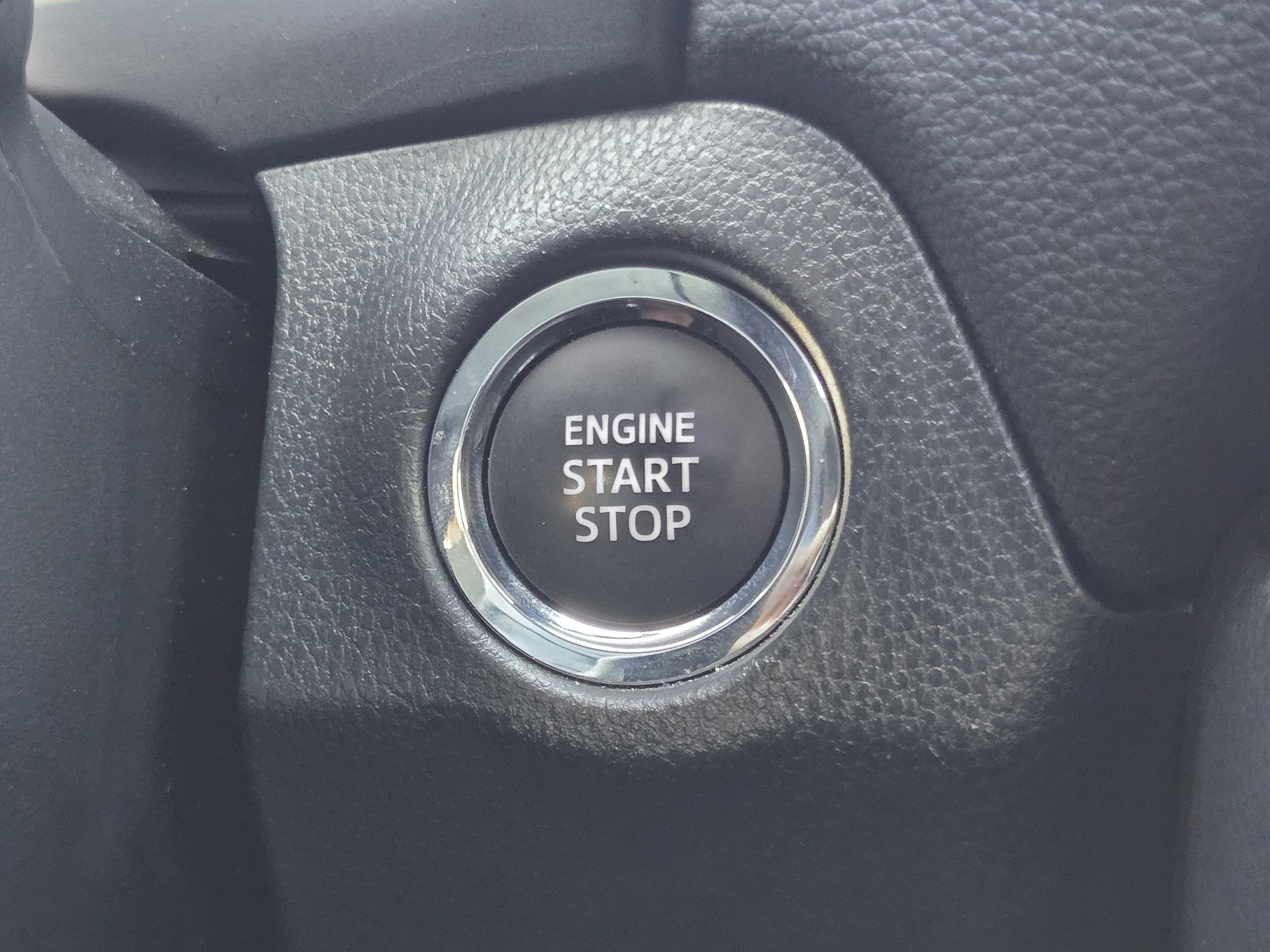 Used 2024 Toyota RAV4 XLE w/ Convenience Package FWD image 21