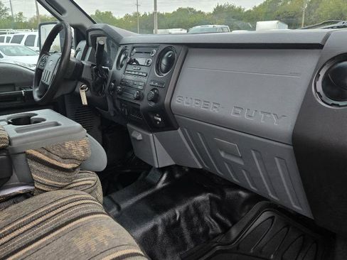 Used 2014 Ford F250 XL w/ Power Equipment Group image 48