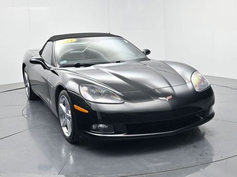 Used 2011 Chevrolet Corvette Convertible w/ Preferred Equipment Group RWD image 2