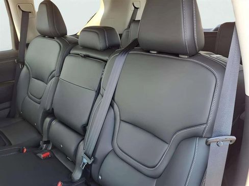 New 2026 Nissan Armada SV image 17