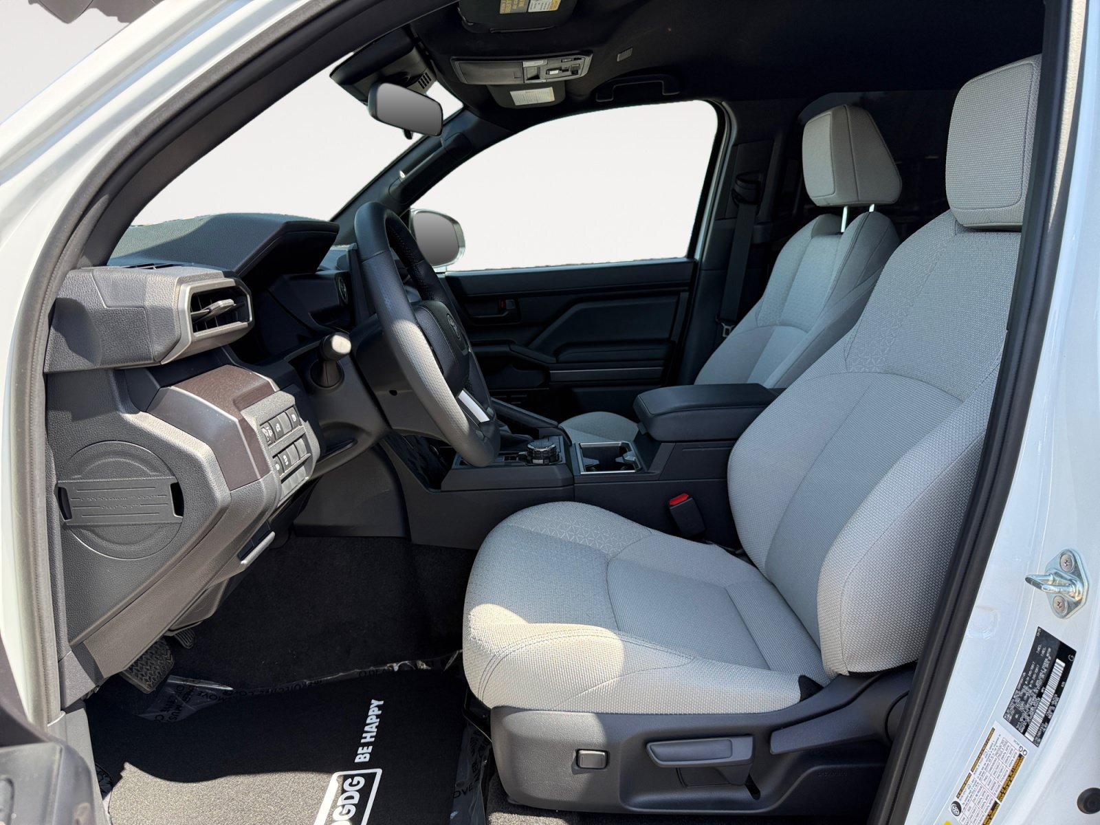 Used 2025 Toyota 4Runner SR5 AWD/4WD image 10